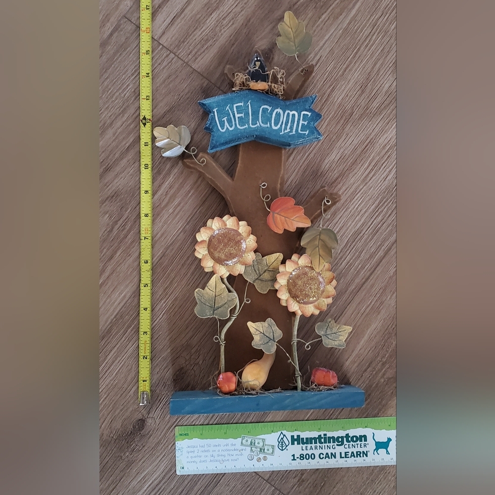 Wood Welcome Decor with Sunflowers and Leaves
